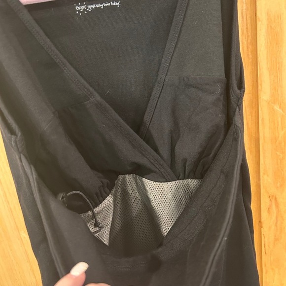 Lalabu Babywearing Nursing Tank Top Black Small - Picture 3 of 9